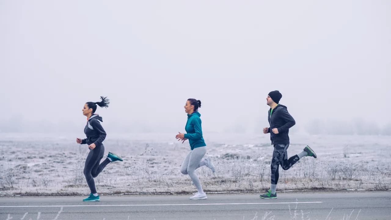 Lauftraining im Winter: Typische Schwierigkeiten und wie du sie wirklich überwindest