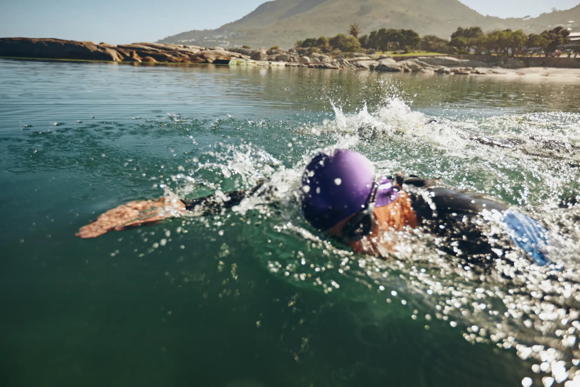 Schwimmen im Freiwasser: Herausforderungen, Ängste und Gefahren meistern