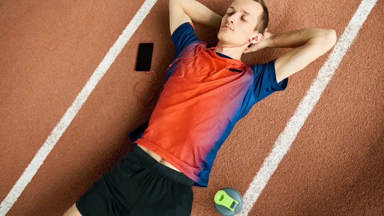 Schlaf und Ausdauerleistung: Wie Trainingsanpassungen wirklich entstehen
